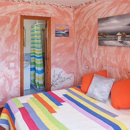 Amazing Apartment In Torrevieja With Wifi ภายนอก รูปภาพ