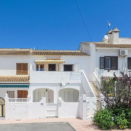 Amazing Apartment In Torrevieja With Wifi ภายนอก รูปภาพ